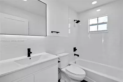 407 NW 45th St #na, Miami, FL 33127 - Photo 10