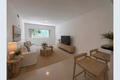 652 NE 63rd St #105, Miami, FL 33138 - Photo 8