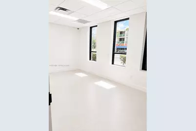 1110 Ponce De Leon Blvd, Coral Gables, FL 33134 - Photo 8