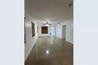 540 Beacom Blvd #540, Miami, FL 33135 - Photo 2
