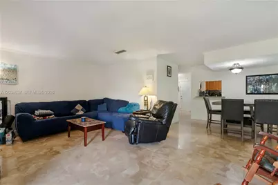 9371 Fontainebleau Blvd #I204, Miami, FL 33172 - Photo 6