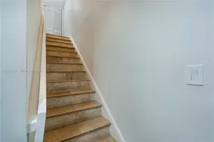 9371 Fontainebleau Blvd, Miami, FL 33172 - Photo 14