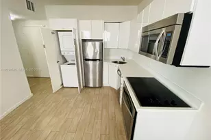 1611 Meridian Ave, Miami Beach, FL 33139 - Photo 4