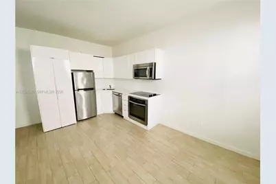 1611 Meridian Ave #305, Miami Beach, FL 33139 - Photo 2
