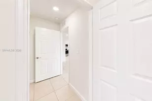2434 NE 1st St, Homestead, FL 33033 - Photo 10