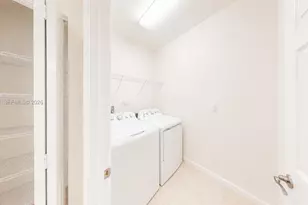 2434 NE 1st St, Homestead, FL 33033 - Photo 14