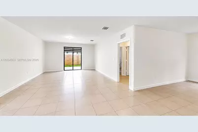2434 NE 1st St #2434, Homestead, FL 33033 - Photo 8