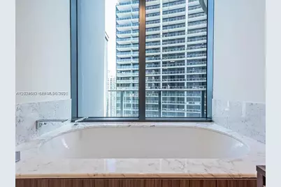 1000 Brickell Plz #3509, Miami, FL 33131 - Photo 2