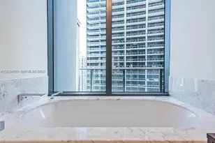 1000 Brickell Plaza, Miami, FL 33131 - Photo 2