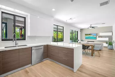 731 Tulip Cir, Weston, FL 33327 - Photo 8