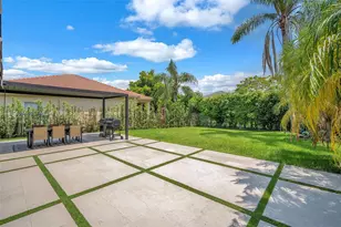 731 Tulip Cir, Weston, FL 33327 - Photo 14