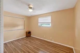 1901 N 56th Ave, Hollywood, FL 33021 - Photo 18