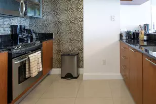 1800 N Bayshore Dr, Miami, FL 33132 - Photo 4