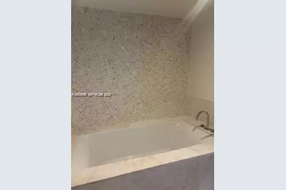 17121 Collins Ave #3101, Sunny Isles Beach, FL 33160 - Photo 4