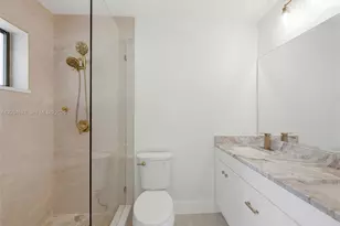 2731 NE 52nd St, Lighthouse Point, FL 33064 - Photo 10