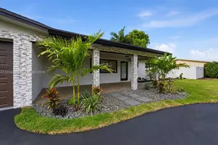 2731 NE 52nd St, Lighthouse Point, FL 33064 - Photo 6