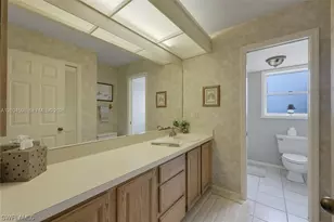 407 SW 37th St, Cape Coral, FL 33914 - Photo 6