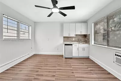 327 NE 55th St #STUDIO, Miami, FL 33137 - Photo 4
