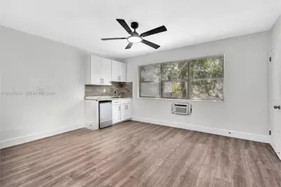 327 NE 55th St #STUDIO, Miami, FL 33137 - Photo 6