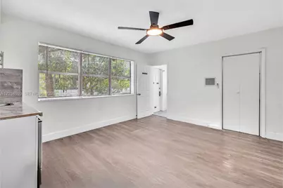 327 NE 55th St #STUDIO, Miami, FL 33137 - Photo 2