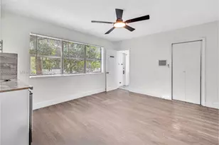 327 NE 55th St, Miami, FL 33137 - Photo 2