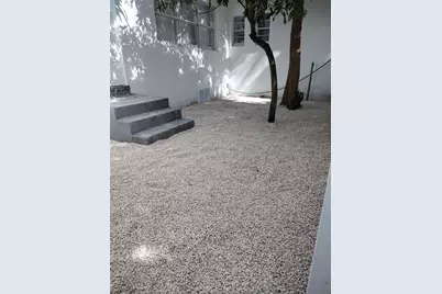 327 NE 55th St #STUDIO, Miami, FL 33137 - Photo 10