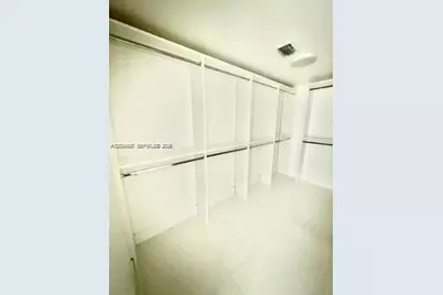 400 Sunny Isles Blvd #817, Sunny Isles Beach, FL 33160 - Photo 12