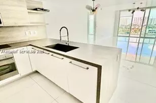400 Sunny Isles Blvd, Sunny Isles Beach, FL 33160 - Photo 4