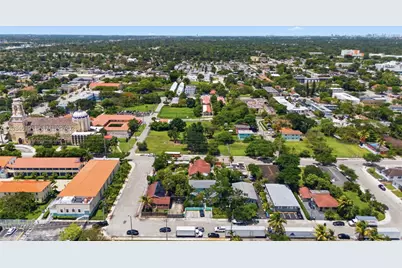 127 NW 74th St #4, Miami, FL 33150 - Photo 10