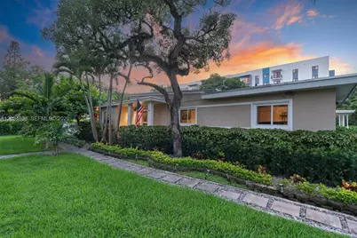 895 NE 129th St, North Miami, FL 33161 - Photo 32