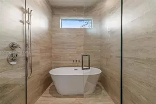 43 NW 42nd St, Miami, FL 33127 - Photo 30