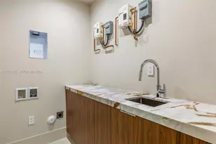 43 NW 42nd St, Miami, FL 33127 - Photo 26