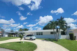 1211 NW 87th Way, Pembroke Pines, FL 33024 - Photo 2