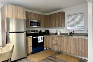 1684 SW 10th St, Miami, FL 33135 - Photo 4
