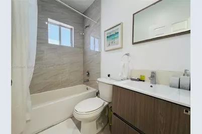 1684 SW 10th St, Miami, FL 33135 - Photo 24