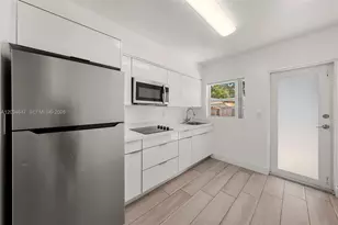 520 NW 104th St, Miami, FL 33150 - Photo 6