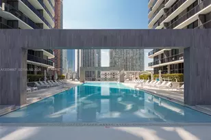 55 SW 9th St, Miami, FL 33130 - Photo 4