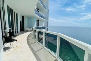 16001 Collins Ave, Sunny Isles Beach, FL 33160 - Photo 2