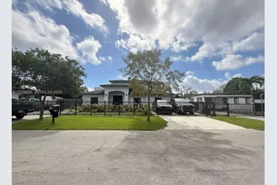 1720 NW 110th Ter #B, Miami, FL 33167 - Photo 14