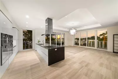 4701 N Meridian Ave #315, Miami Beach, FL 33140 - Photo 8
