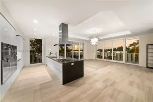 4701 N Meridian Ave, Miami Beach, FL 33140 - Photo 8
