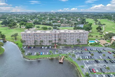 250 Jacaranda Dr #704, Plantation, FL 33324 - Photo 1