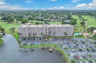 250 Jacaranda Dr, Plantation, FL 33324 - Photo 1