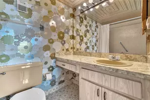 250 Jacaranda Dr, Plantation, FL 33324 - Photo 20