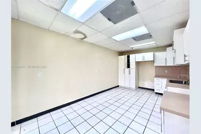 3425 NW 73rd Ave, Miami, FL 33122 - Photo 14