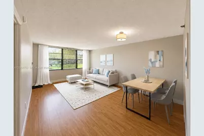 900 Saint Charles Pl #L6, Pembroke Pines, FL 33026 - Photo 4