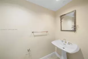 6000 Island Blvd, Aventura, FL 33160 - Photo 30