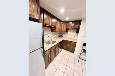 905 Brickell Bay Dr #1422, Miami, FL 33131 - Photo 6