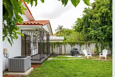 3610 SW 14th St, Miami, FL 33145 - Photo 34