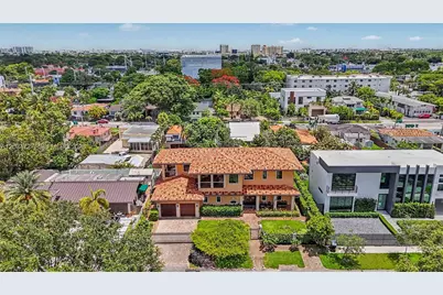 4251 SW 11th St, Miami, FL 33134 - Photo 12
